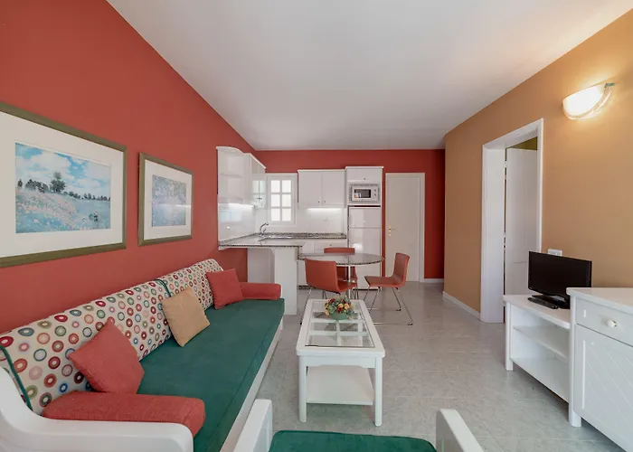 Club Vista Serena 3*