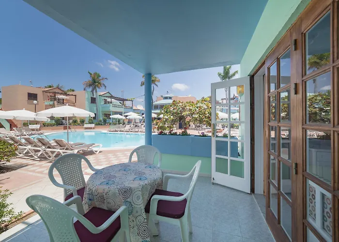 Club Vista Serena 3*