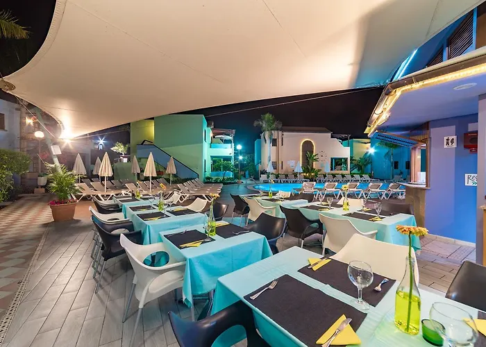 Aparthotel Club Vista Serena 3*